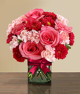 Charming Love <span>Mixed Flower Arrangement<span>