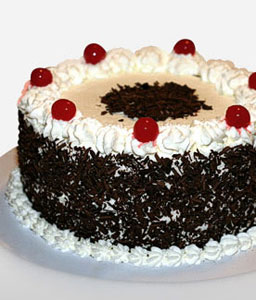 Black Forest Cake 0.5kg - Contains Egg