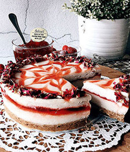 Round Strawberry Cheesecake - - 35oz/1kg