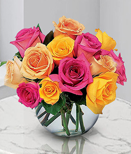 Rose Blush <span> 12 Mixed Roses & Complimentary Vase</span>