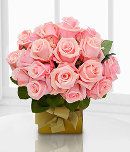 Imponente Majesty <Br><span>18 Pink Roses</span>