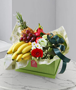 Royal Bounty <Br><span>Mixed Fruit Hamper</span>