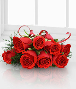 Blushing <Br><span>8 Red Roses</span>