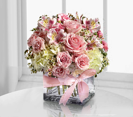 Rosa Elegancia-Pink,Carnation,Hydrangea,Mixed Flower,Rose,Alstroemeria,Arrangement