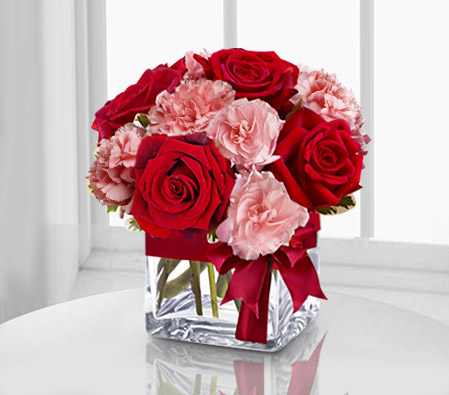 Jaime-Pink,Red,Carnation,Mixed Flower,Rose,Arrangement