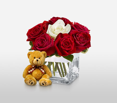 Rufescent-Red,White,Rose,Arrangement