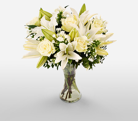 Beautiful-White,Lily,Rose,Arrangement