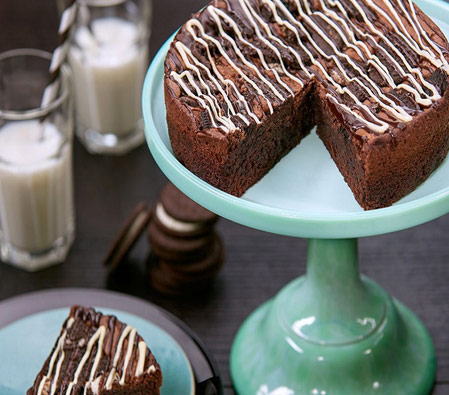 Cookies and Cream Brownie Cake - 35oz/1kg