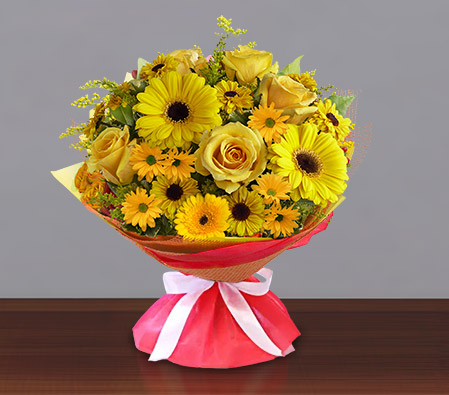 Shangri La-Yellow,Daisy,Gerbera,Rose,Bouquet